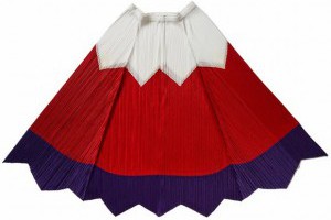 IsseyMiyake青山店五週年活動：MtFujipleatsskirtXIsseyMiyake