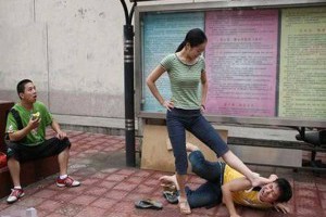 老公去嫖被抓，警察通知妻子，妻子來到竟然說了一番震撼十三億人的話！太牛了！ LIFE生活網