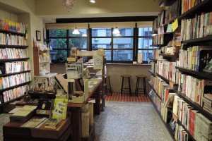 青田街的書店微光。旅人書房