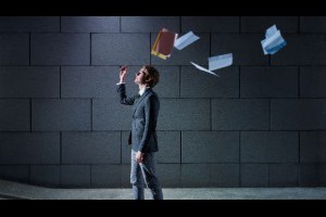 「力求表現」不會成功！20歲後，你就該捨棄的7個錯誤觀念 - 職場力 - 心靈成長 - 非讀BOOK - 商業周刊