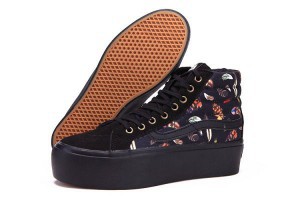 vans新鞋款2014 經典羽毛時尚高幫厚底女生休閒鞋 黑色