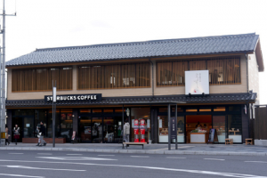 入廟拜神，出廟醒神：島根縣出雲市Starbucks