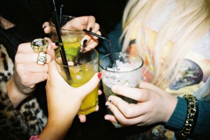 愛吃宵夜的話至少避開這些！7項絕不要在睡前吃的東西 | 美人計 | 妞新聞 niusnews