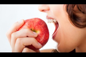 原來一直以來都吃錯了...「飯後吃水果」會讓身體增加產生毒素的機會！ - 白佩玉 - 真食物的生活家 - 新知 - 良醫健康網 - 商業周刊（百大良醫）