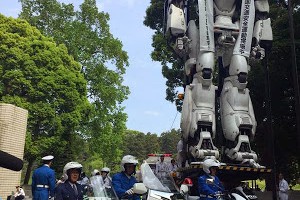 8米高「機動警察」英格倫現身東京！