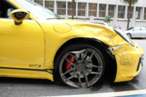 汽車爆胎救援六招！ 定期檢查更重要！ - 自由電子報汽車頻道