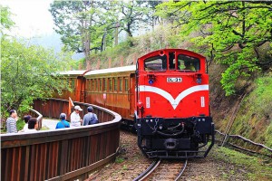 隔了6年！ 阿里山森林鐵路全線通車-MOOK景點家 - 墨刻出版 華文最大旅遊資訊平台