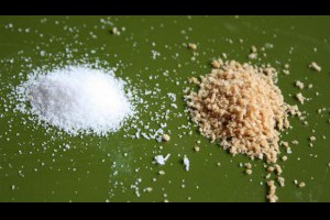 味精 VS. 雞粉，該選哪一種比較不傷身？揭開被冤了10多年的3種調味料 - 非讀BOOK - 新知 - 良醫健康網 - 商業周刊（百大良醫）